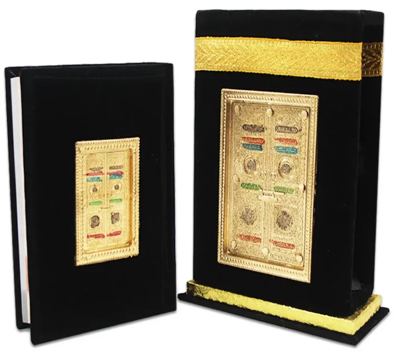 Khana-Kaba-Model-16-Line-Tajweedi-Quran-Binding-Velvet-Pak-Company-72Q-Outer-