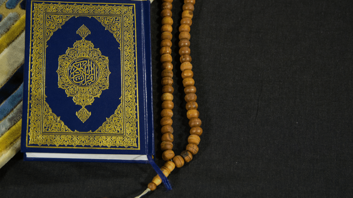 Buy Quran Box Wedding Gift Online in Pakistan – Elegant Islamic Gifts | Quraan.pk