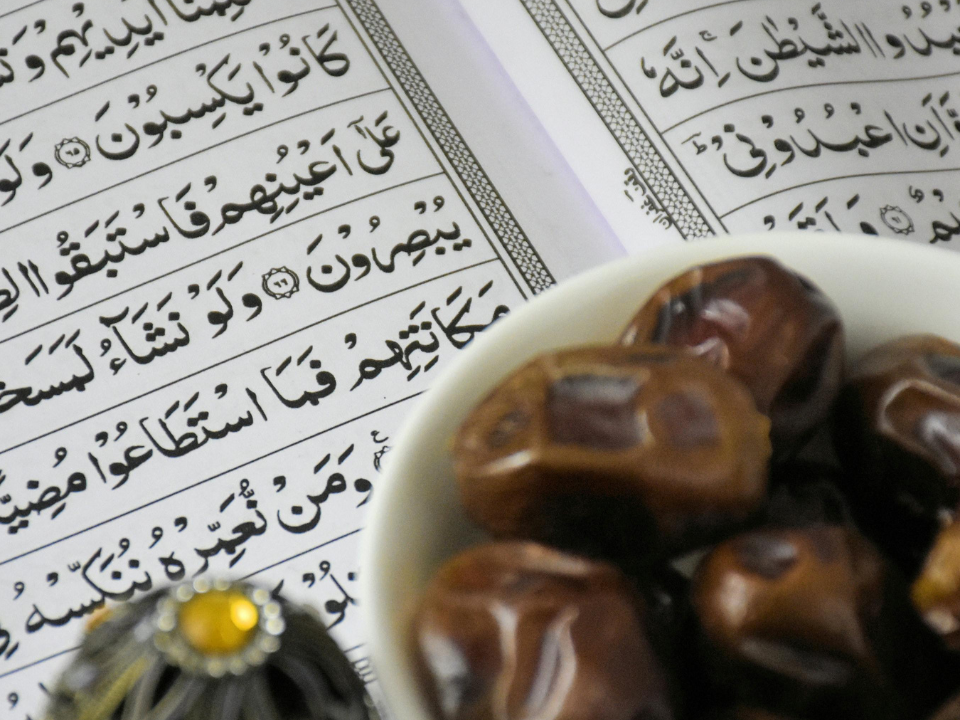 20th Ramzan is the gateway to Laylat-ul-Qadr—increase worship, give meaningful Ramadan & Umrah gifts, and seek salvation.